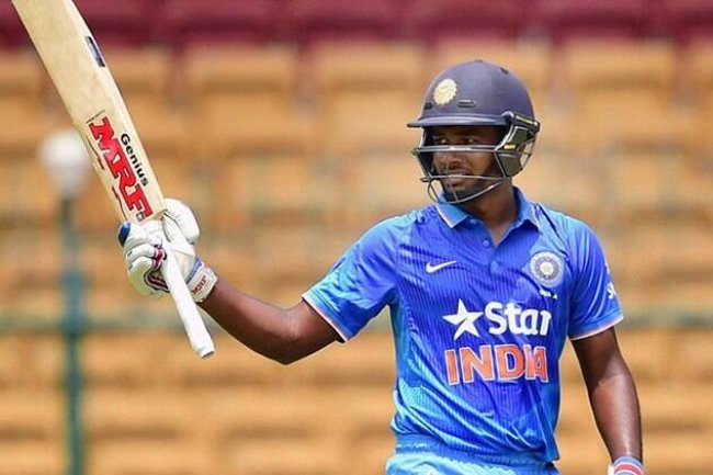 திரும்பி வந்துட்டேனு சொல்லு.... ப்ளூ ஜெர்ஸியுடன் இணைய வரும் சஞ்சு சாம்சன்