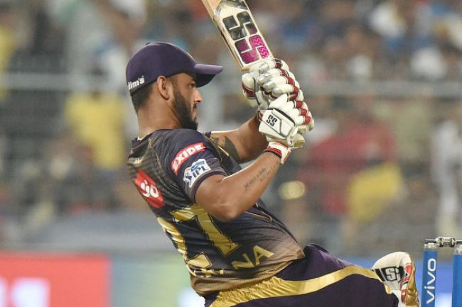 வாழ்க்கையை முடக்கி போட்ட "அந்த" நாட்கள்.. ஒரே மேட்சில் தாண்டவம் ஆடிய இளம் வீரர்..