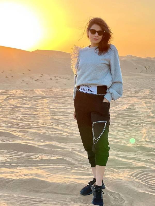 பேசாம கோலியை எங்க கிட்ட கொடுத்துருங்க.. ரசிகையிடம் பொங்கிய அன்பு.. ஸ்வீட் ஷாக்!