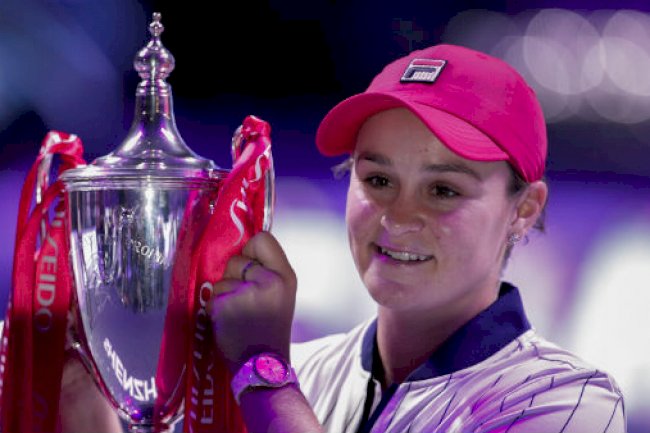 முதலிடத்தை கெட்டியாக பிடித்த ஆஷ்லீ பார்டி