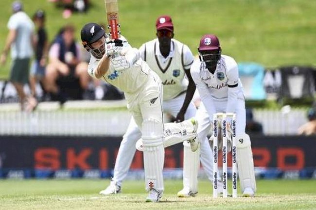 முதலாவது டெஸ்ட்:  நியூசிலாந்து அணி 519 ரன்கள் குவிப்பு